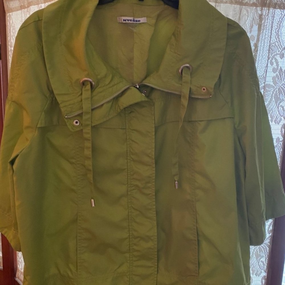 Spring Green Jacket - Picture 6 of 6